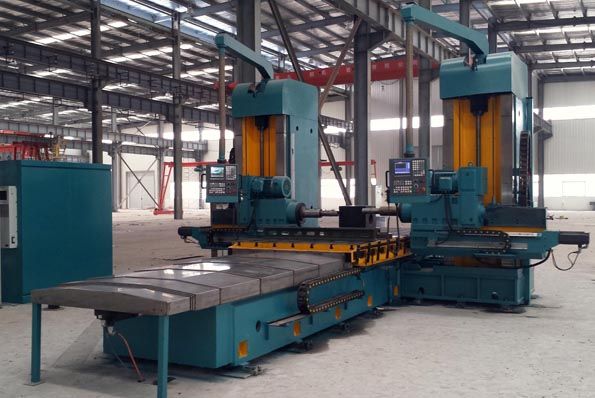 數控五軸雙立(li)柱鏜(tang)牀